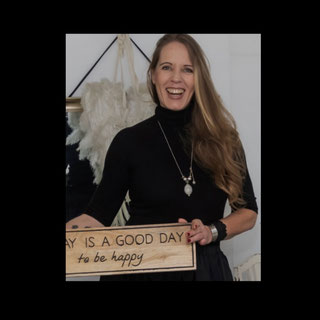 Conni Köpp trifft: Eve Champagne